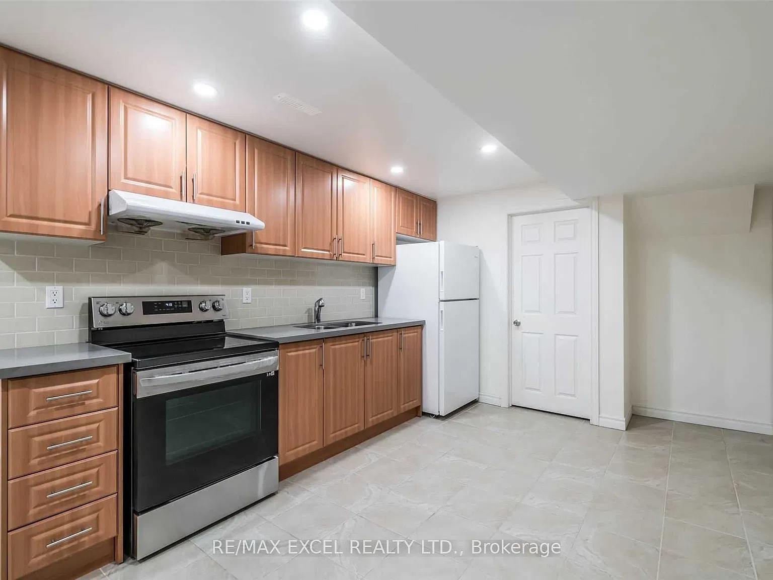 2 bed, $1,700 — Photo 2
