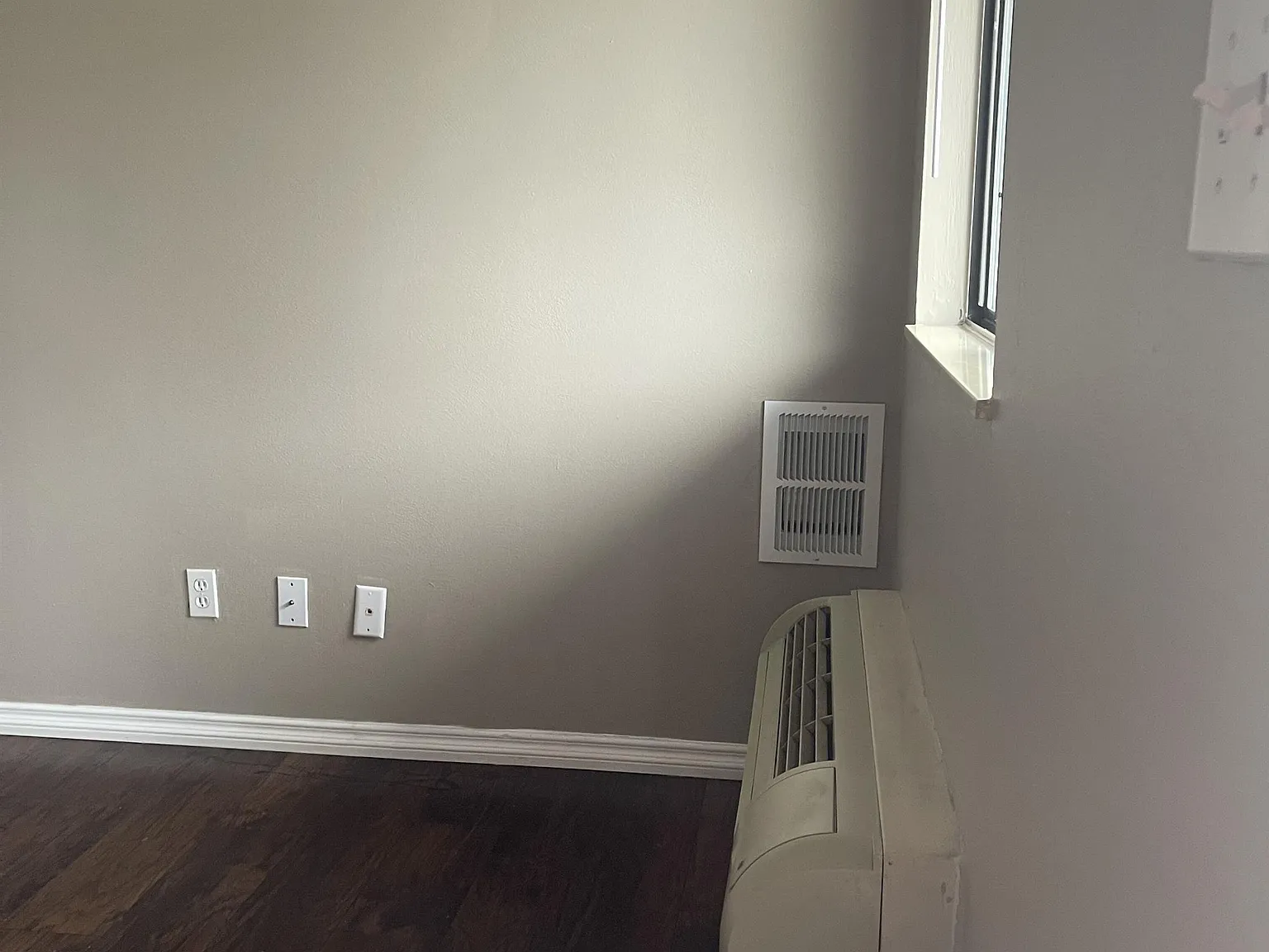 116 W. Zupan — Photo 2