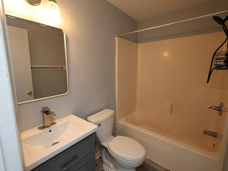 48 South Ave — Photo 18