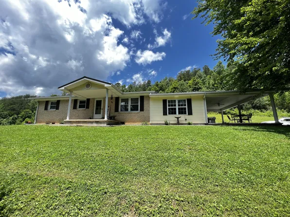 919 Ball Rd, Manchester, KY 40962