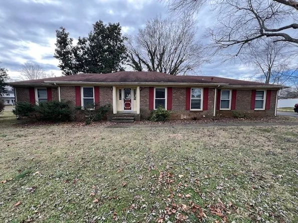 2601 Racquet Club Dr, Murfreesboro, TN 37128