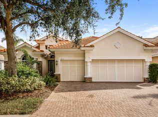 8229 Santa Rosa Ct, Sarasota, FL 34243