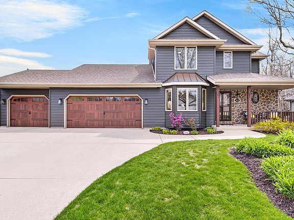 3rd image of 1831 Mapletree ROAD