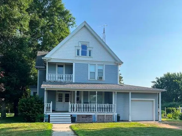 212 W Maine St, Amboy, MN 56010