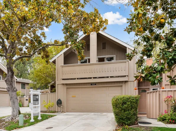 10107 Lamplighter Sq, Cupertino, CA 95014