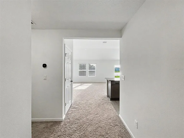 55 Signet Cir — Photo 18