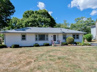 1760 Richard Ave, Aurora, IL 60505