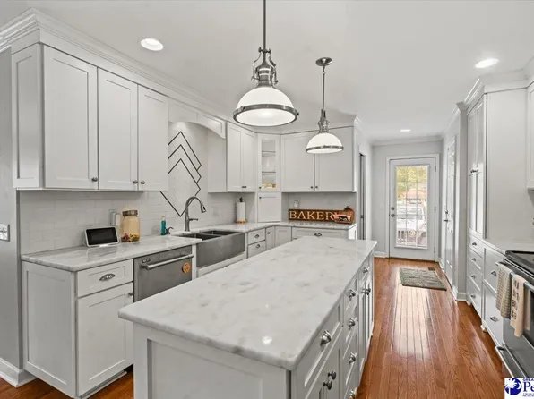 1407 Palmetto Dr, Hartsville, SC 29550