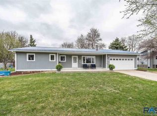 1707 N Ellis Rd, Sioux Falls, SD 57107