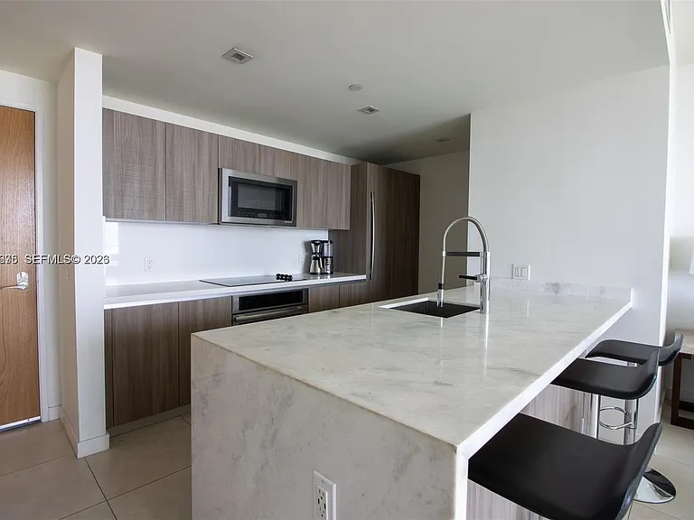 401 N Birch Rd #1113 — Photo 23