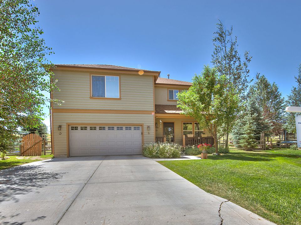 1st image of 980 Mountain Willow Ln