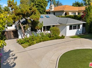 15247 Sutton St, Sherman Oaks, CA 91403