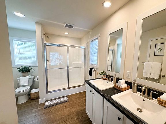 4th image of 154 Taylor St #77