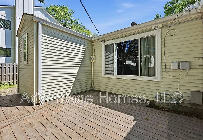 7228 Linden St — Photo 8
