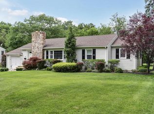 927 Leonardville Rd, Leonardo, NJ 07737