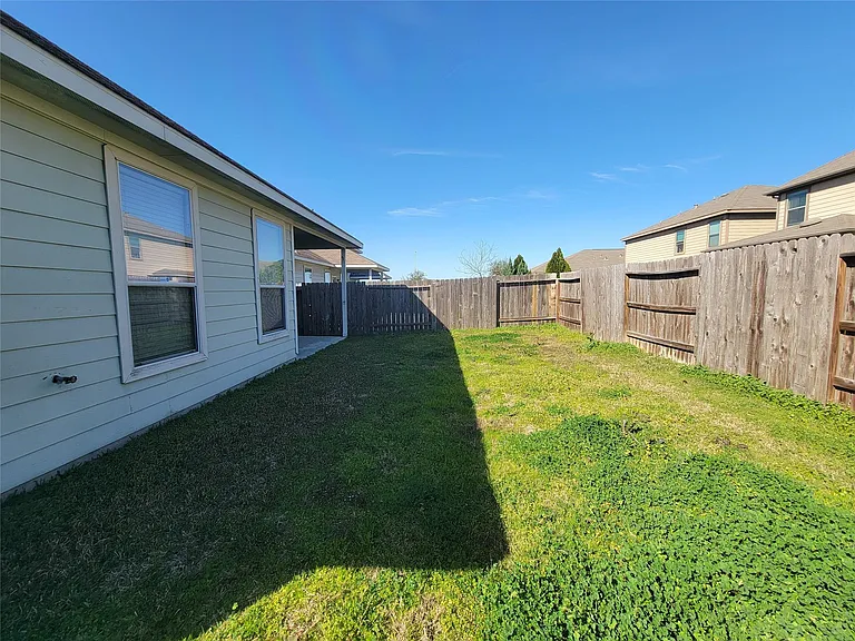 4238 Barossa Valley Ln — Photo 32