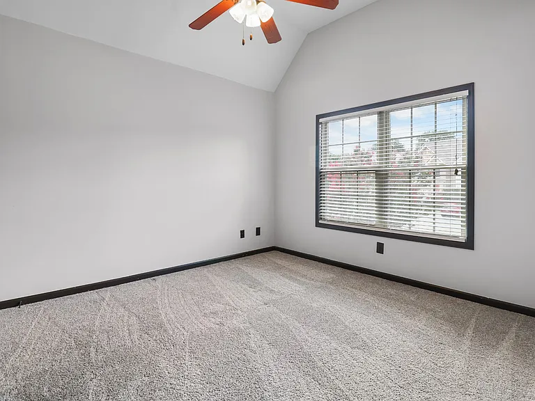 869 E Accipiter Cir — Photo 28