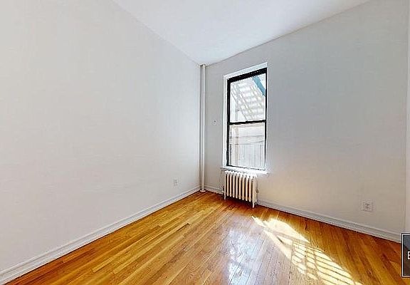 3rd image of 212 E 87th St APT 2B