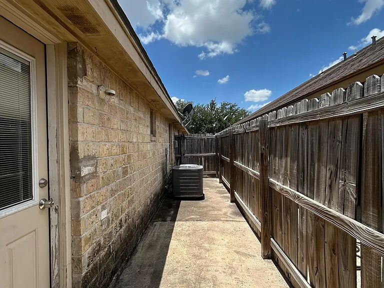 1205 S Palm Dr #3 — Photo 19