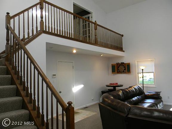 3rd image of 21623 Kelso Dr