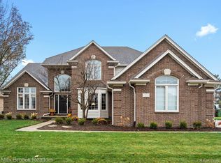 49736 Sandra Dr, Shelby Township, MI 48315