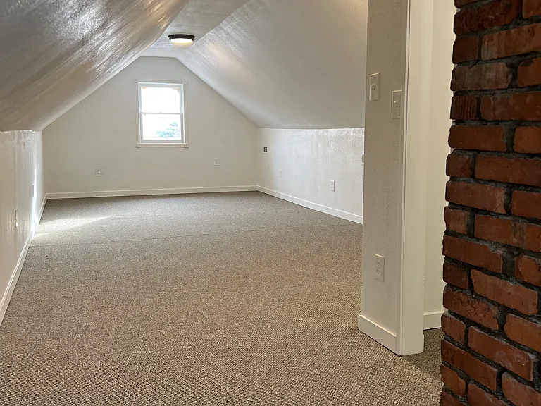 928 Homer Ave — Photo 13