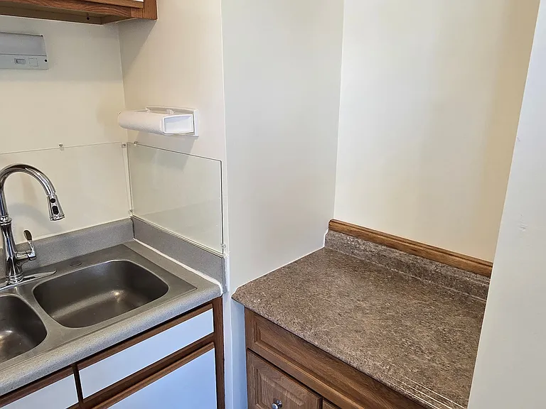 336 Somerville St #2 — Photo 4