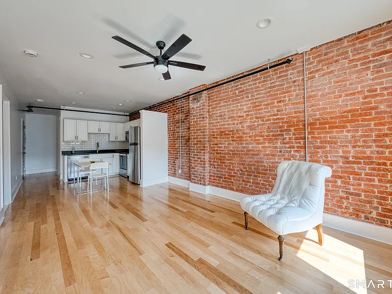 11 Main St #203-207 — Photo 2
