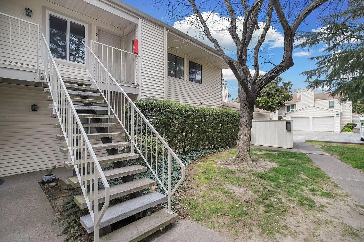 712 McCoy Ct APT 51 photo 1