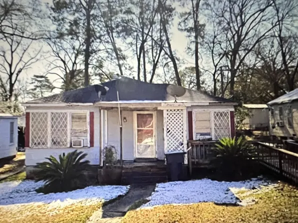 937 Evangeline Pl, Shreveport, LA 71106