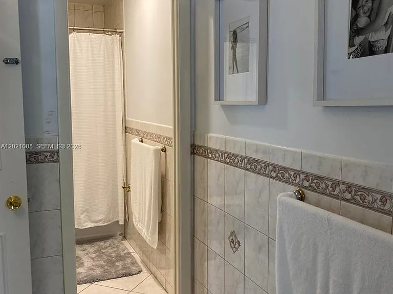 8100 SW 142nd Ter — Photo 12