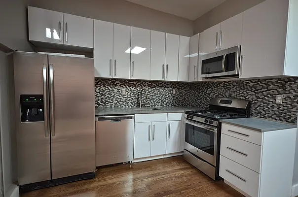 Rented by Swythe, Inc. | media 16