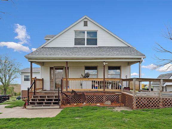 3rd image of 829 Union Ave