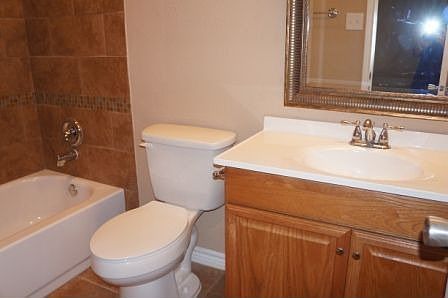 4th image of 24427 Broken Bow Ln