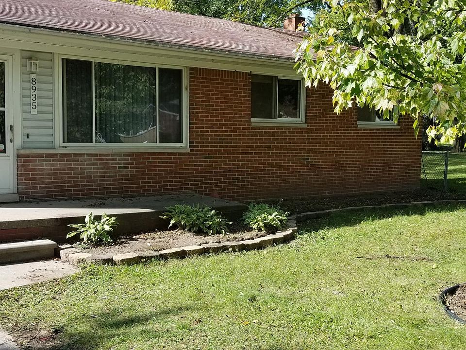 1st image of 8935 Deering St