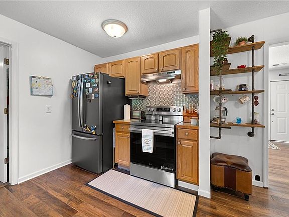 5th image of 5520 Barton Ln