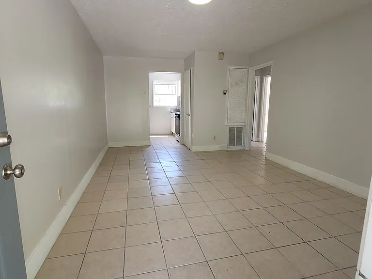 2406 Dawson St #2 — Photo 2