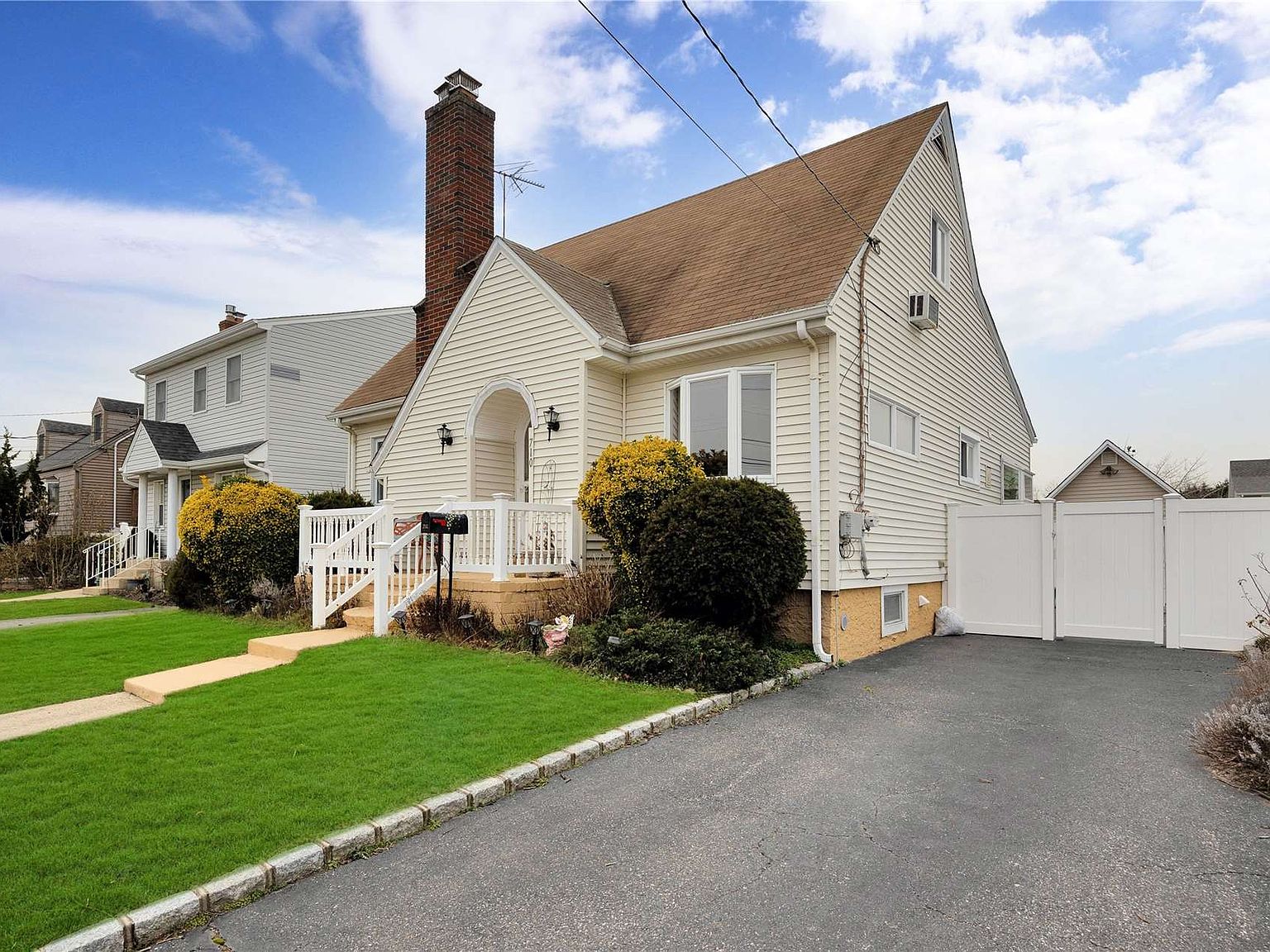 710 Farmers Ave, Bellmore, NY 11710 Zillow