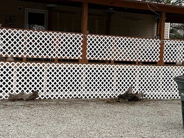 427588 Catfish Rd, Checotah, OK 74426