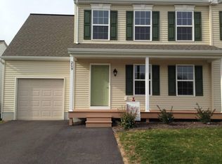 209 Charlan Blvd, Mount Joy, PA 17552