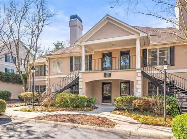 201 Peachtree Forest Dr, Peachtree Corners, GA 30092