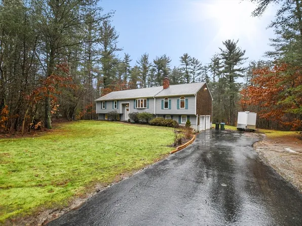 49 Howland Rd, Lakeville, MA 02347