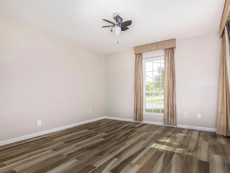 4800 Palmetto St — Photo 7