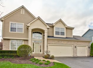 1346 Maidstone Dr, Vernon Hills, IL 60061