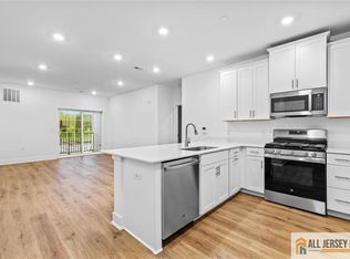 30206 Radford Ct, Monroe Township, NJ 08831