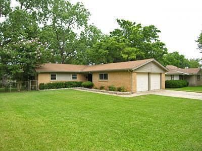 2nd image of 414 Franklin Dr