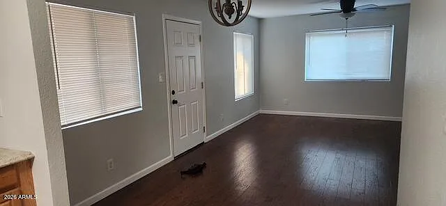 2 bed, 2.0 bath, 3730 sqft, $1,150 — Photo 4