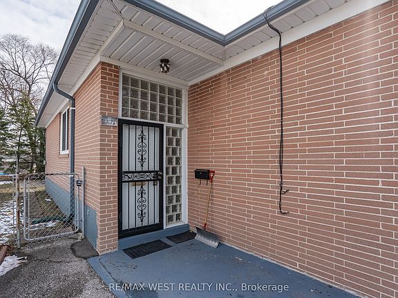 5th image of 101 Barrymore Rd