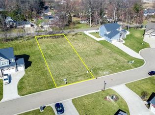 Shadow Ridge Cir NW, North Canton, OH 44720