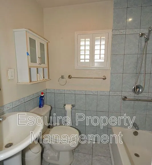 165 Wilson Ave — Photo 16